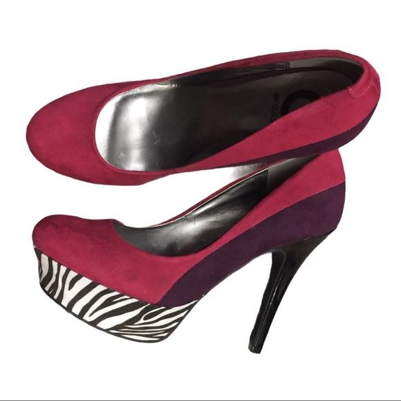 G by Guess Color block Platform Heels - Picture 1 of 6